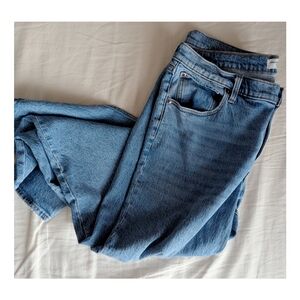 Abercrombie & Fitch Women's Straight Leg Jeans